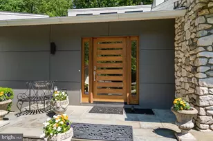 6825 Capri Pl, Bethesda, MD 20817 - Photo 6