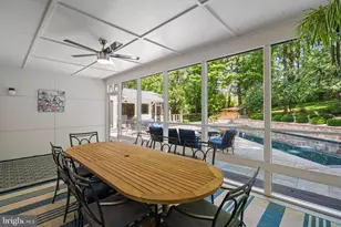 6825 Capri Pl, Bethesda, MD 20817 - Photo 48