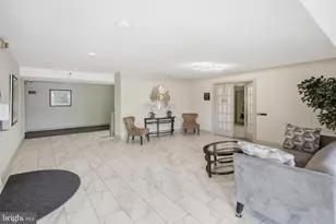 10320 Westlake Dr, Bethesda, MD 20817 - Photo 2