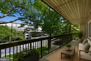 10320 Westlake Dr, Bethesda, MD 20817 - Photo 8