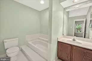 20477 Summersong Ln, Germantown, MD 20874 - Photo 16