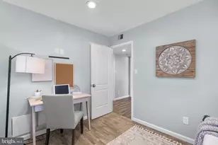 1302 Coral Sea Dr, Rockville, MD 20851 - Photo 18