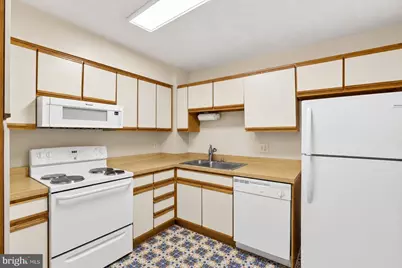 3310 N Leisure World Boulevard #124, Silver Spring, MD 20906 - Photo 6