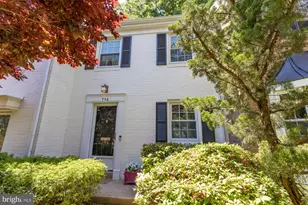 746 Azalea Dr, Rockville, MD 20850 - Photo 2