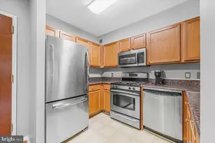 7111 Woodmont Ave, Bethesda, MD 20815 - Photo 8
