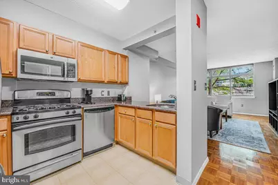 7111 Woodmont Avenue #308, Bethesda, MD 20815 - Photo 10