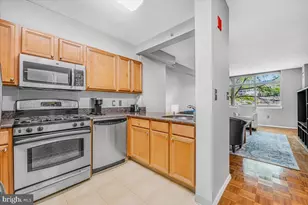 7111 Woodmont Ave, Bethesda, MD 20815 - Photo 10
