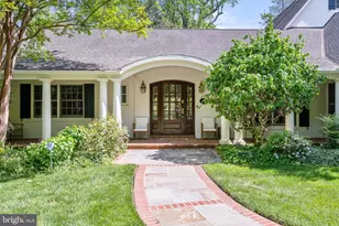 9541 E Bexhill Dr, Kensington, MD 20895 - Photo 4