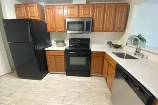 13433 Whitechurch Cir, Germantown, MD 20874 - Photo 2