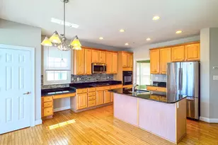 218 Cork Tree Ln, Rockville, MD 20850 - Photo 14