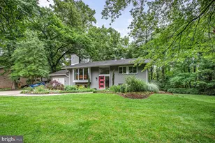 5 Persimmon Ct, Bethesda, MD 20817 - Photo 38