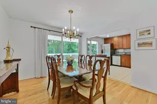 5 Persimmon Ct, Bethesda, MD 20817 - Photo 8