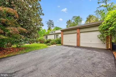9404 Woodington Drive, Potomac, MD 20854 - Photo 4