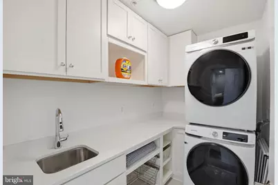 11400 Emerald Park Road, Potomac, MD 20854 - Photo 22