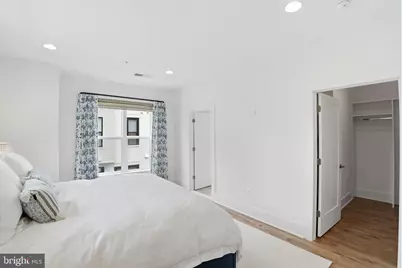11400 Emerald Park Road, Potomac, MD 20854 - Photo 18