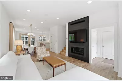 11400 Emerald Park Road, Potomac, MD 20854 - Photo 2