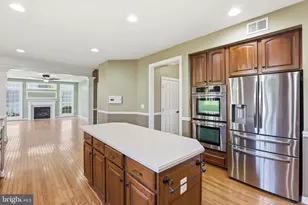 13903 Bromfield Rd, Germantown, MD 20874 - Photo 10