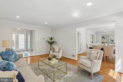 11427 Bedfordshire Avenue, Potomac, MD 20854 - Photo 6