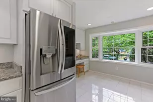 11427 Bedfordshire Ave, Potomac, MD 20854 - Photo 18