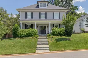 4917 Bayard Blvd Blvd, Bethesda, MD 20816 - Photo 2