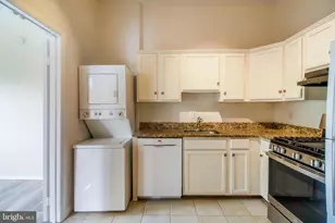 18730 Walkers Choice Rd, Montgomery Village, MD 20886 - Photo 12