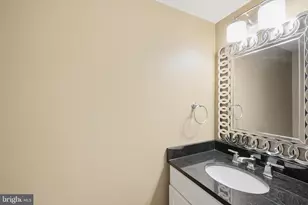 9904 Hall Rd, Potomac, MD 20854 - Photo 26