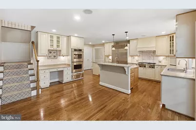 9904 Hall Road, Potomac, MD 20854 - Photo 4