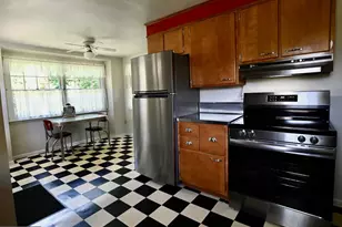 124 Chestnut Ave, Washington Grove, MD 20880 - Photo 8
