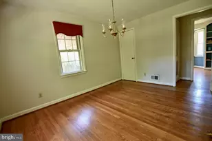 124 Chestnut Ave, Washington Grove, MD 20880 - Photo 4
