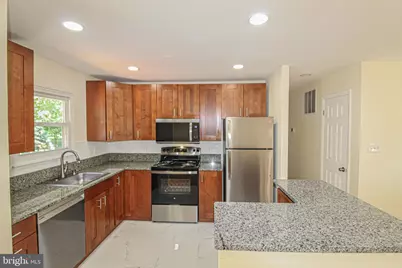 24201 Bush Hill Road, Gaithersburg, MD 20882 - Photo 16