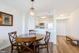10101 Grosvenor Pl, Rockville, MD 20852 - Photo 10