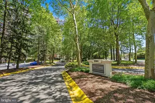 10101 Grosvenor Pl, Rockville, MD 20852 - Photo 24