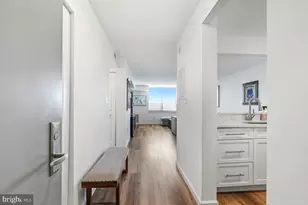 10101 Grosvenor Pl, Rockville, MD 20852 - Photo 8