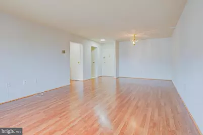 7400 Lakeview Drive #N405, Bethesda, MD 20817 - Photo 6