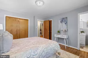 14221 Hi Wood Dr, Rockville, MD 20850 - Photo 24
