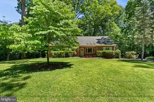 14221 Hi Wood Dr, Rockville, MD 20850 - Photo 2