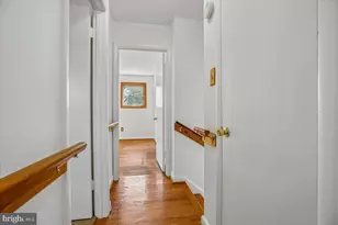 2 Lorre Ct, Rockville, MD 20852 - Photo 32