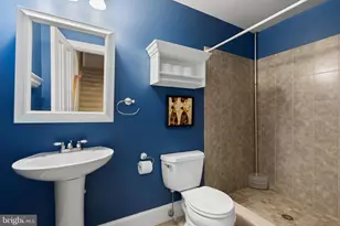 7032 Wilson Ln, Bethesda, MD 20817 - Photo 52