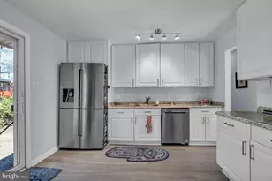 6403 Hollins Dr, Bethesda, MD 20817 - Photo 10
