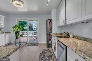 6403 Hollins Dr, Bethesda, MD 20817 - Photo 8