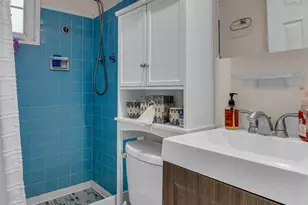 6403 Hollins Dr, Bethesda, MD 20817 - Photo 42