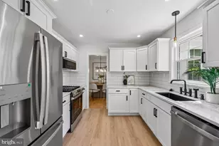 9915 Wildwood Rd, Kensington, MD 20895 - Photo 20