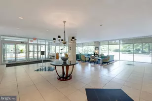 10401 Grosvenor Pl, Rockville, MD 20852 - Photo 20