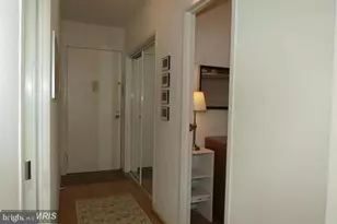 10401 Grosvenor Pl, Rockville, MD 20852 - Photo 2