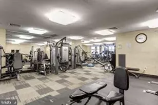 10401 Grosvenor Pl, Rockville, MD 20852 - Photo 26