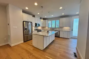 5125 Longstone Way, Rockville, MD 20852 - Photo 4