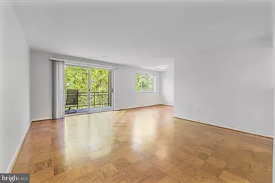 10444 Rockville Pike #302, Rockville, MD 20852 - Photo 4
