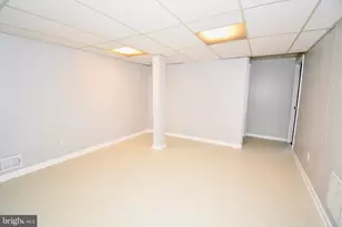 11404 Soward Dr, Kensington, MD 20895 - Photo 46