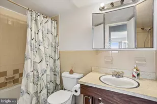1111 W University Blvd W, Silver Spring, MD 20902 - Photo 20