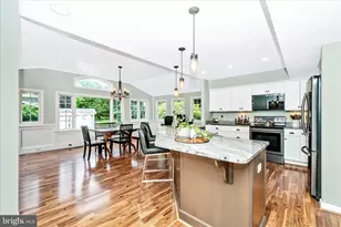 24717 Showbarn Cir, Damascus, MD 20872 - Photo 8